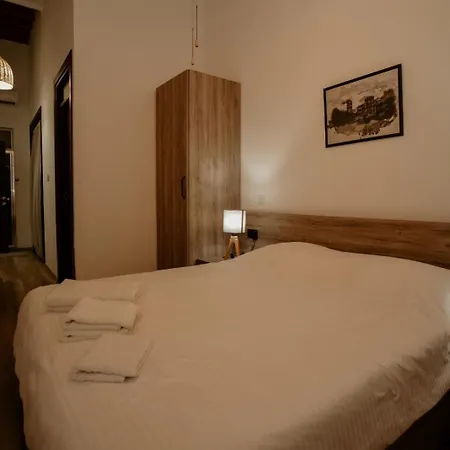 מלון Old Stone Boutique *