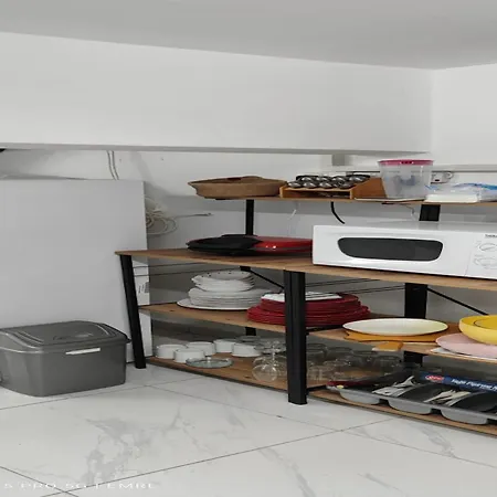 Old Stone Boutique 尼科西亚