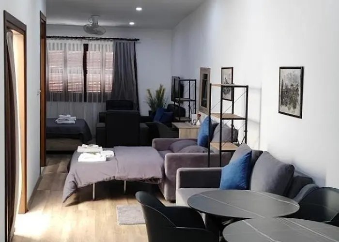 Old Stone Boutique 酒店 *