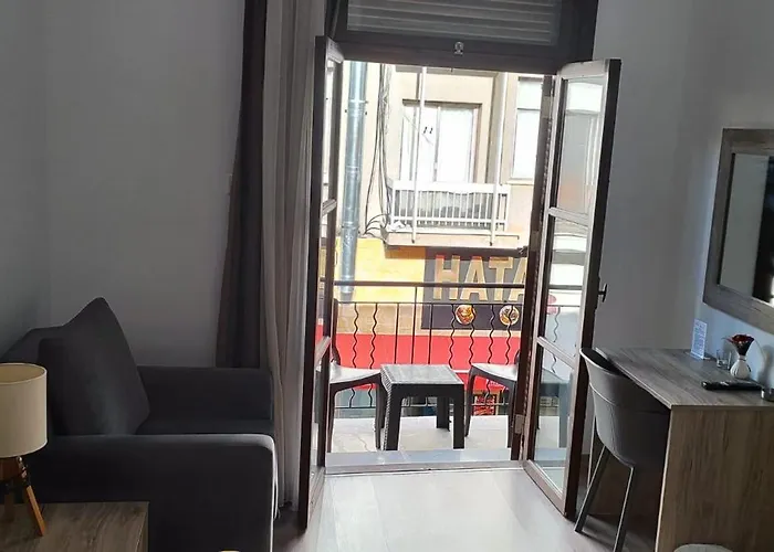 Old Stone Boutique 尼科西亚