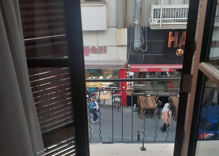 Old Stone Boutique *