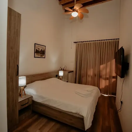 Old Stone Boutique * Nikosia